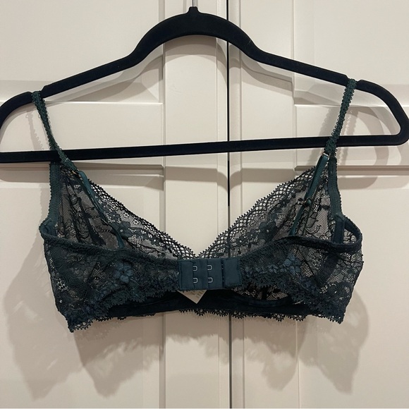 Green Lace Underwire Bra - Picture 3 of 5
